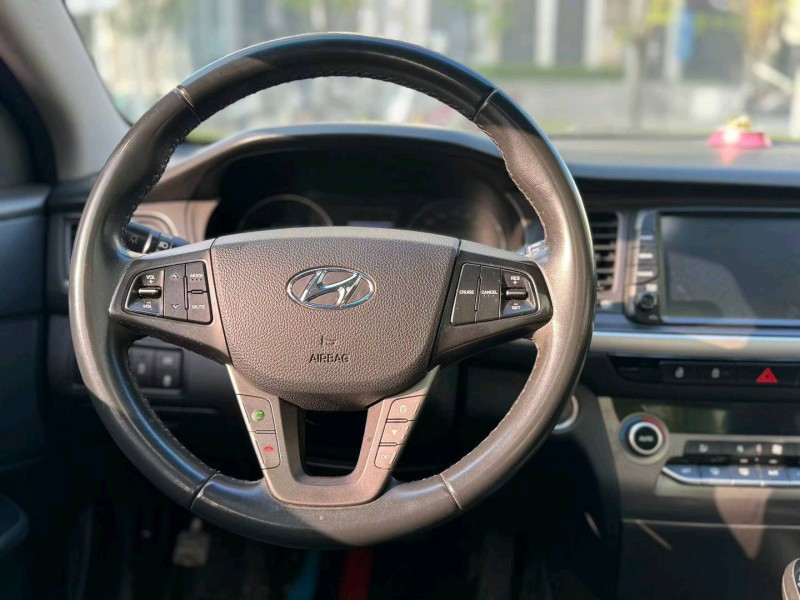 广州18年现代名图7