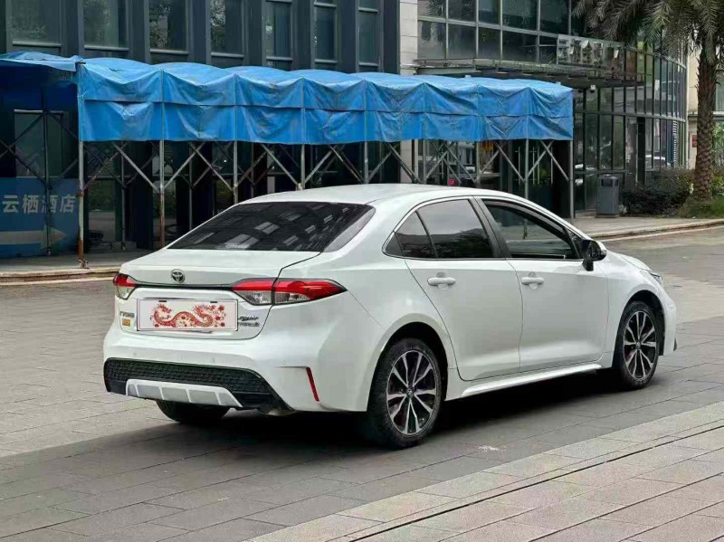 佛山21年丰田雷凌8