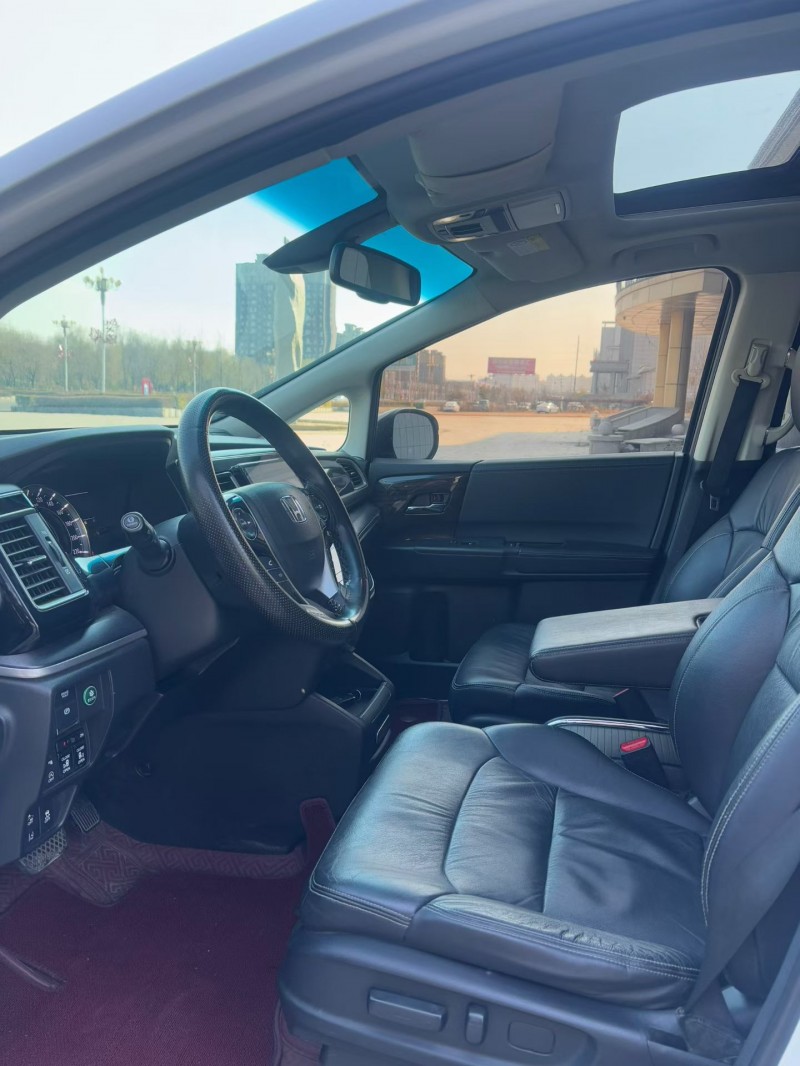 吉林18年本田艾力绅4