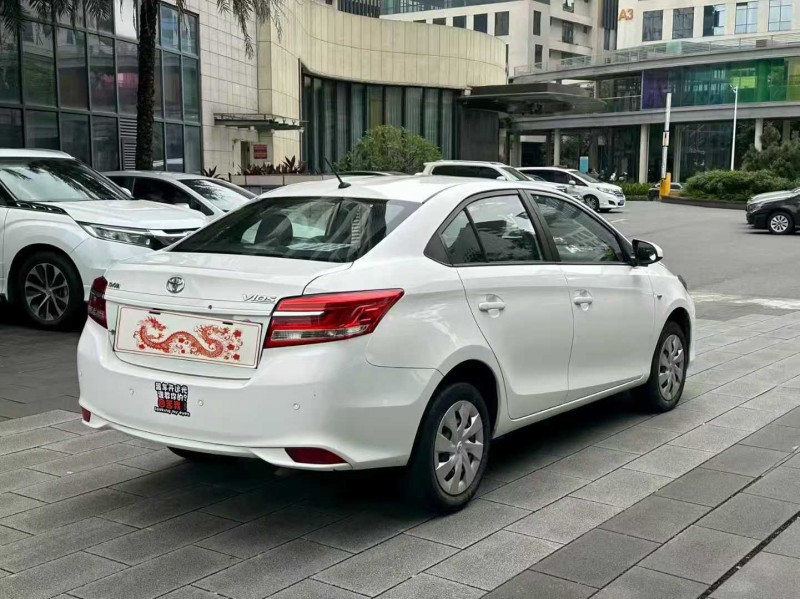 佛山19年丰田威驰8