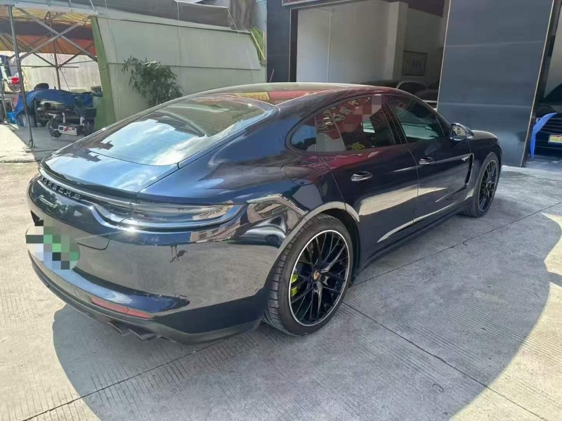 广州22年保时捷帕拉梅拉7