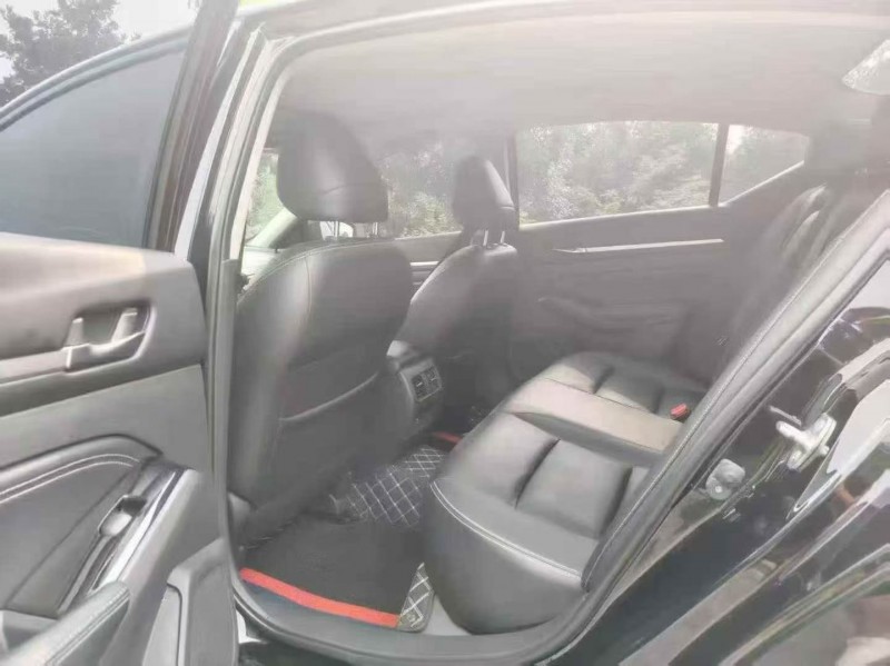 苏州22年日产天籁6