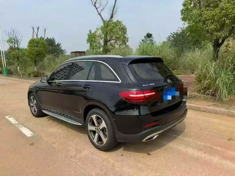 景德镇17年奔驰GLC7