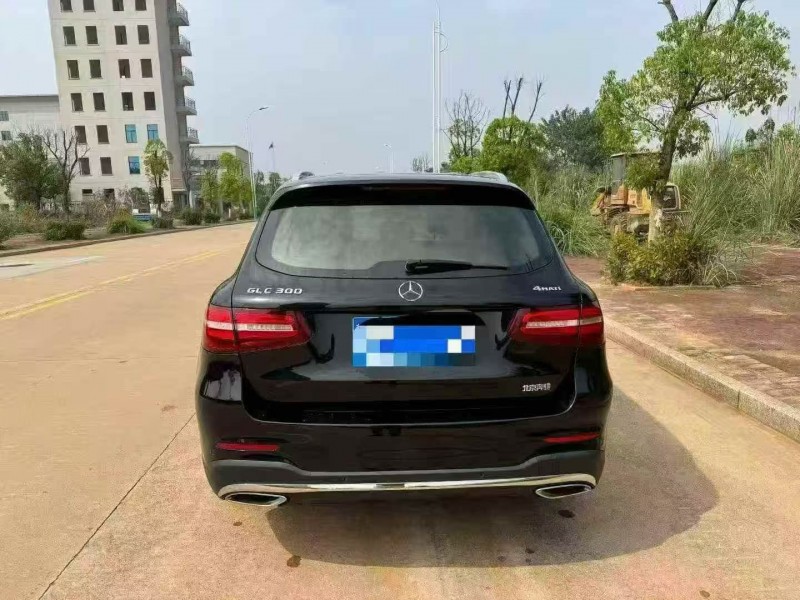 景德镇17年奔驰GLC9