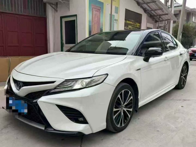 邵阳19年丰田凯美瑞3