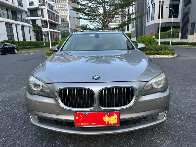 广州11年宝马7系1