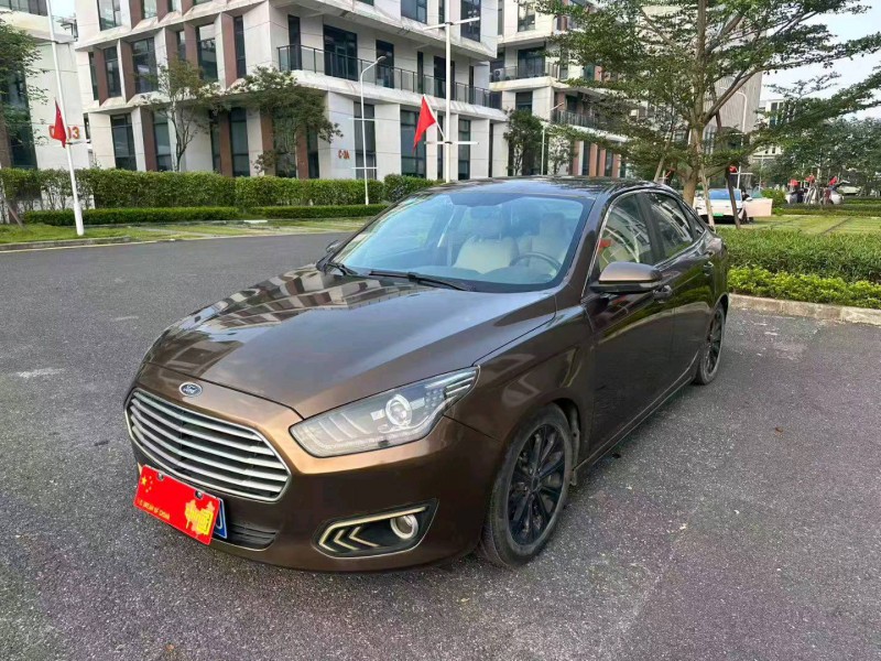 广州17年福特福睿斯3