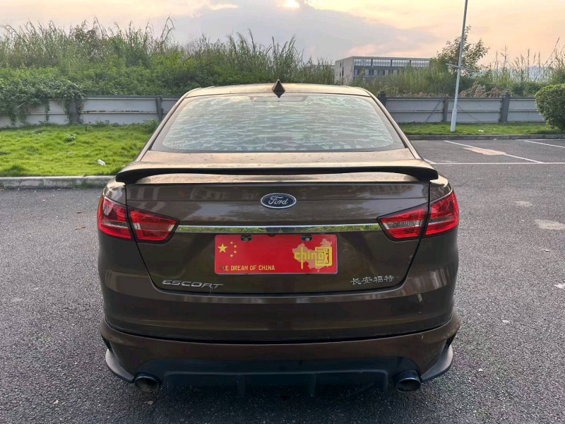 广州17年福特福睿斯4