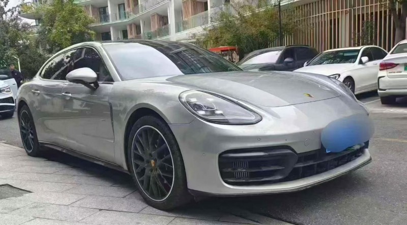 重庆24年保时捷帕拉梅拉2