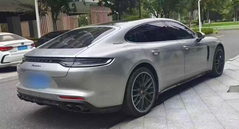 重庆24年保时捷帕拉梅拉6