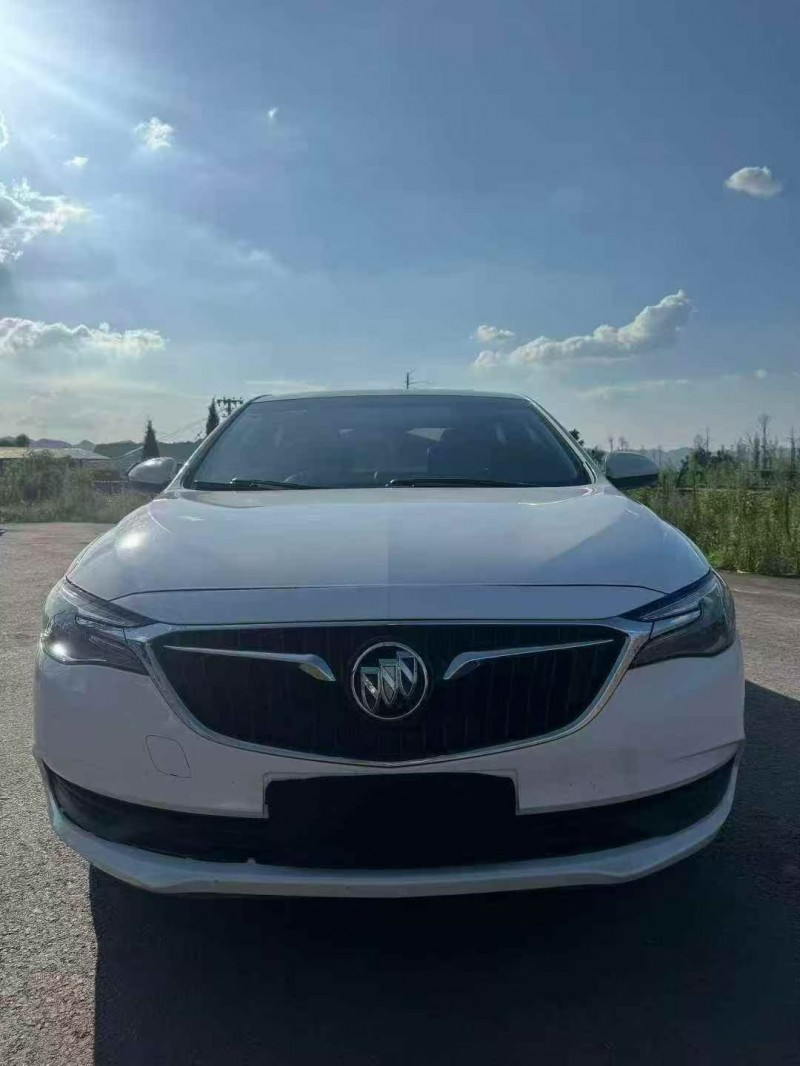 重庆20年别克英朗1