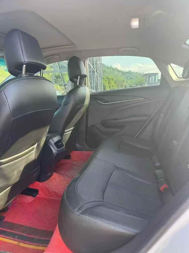 重庆20年别克英朗5