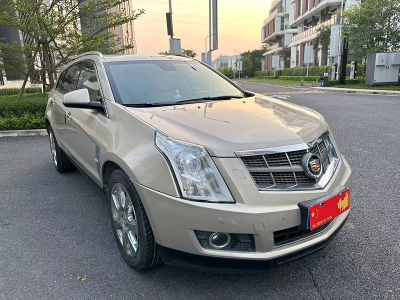 广州10年凯迪拉克SRX3