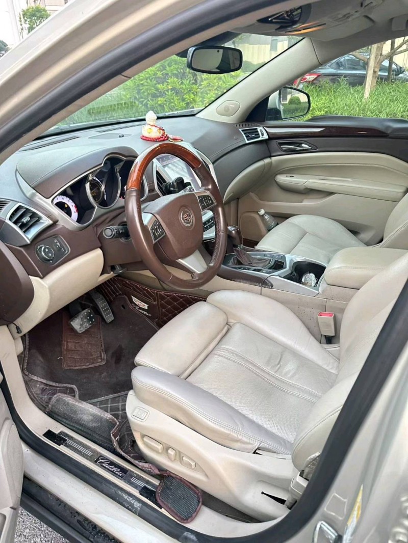 广州10年凯迪拉克SRX4