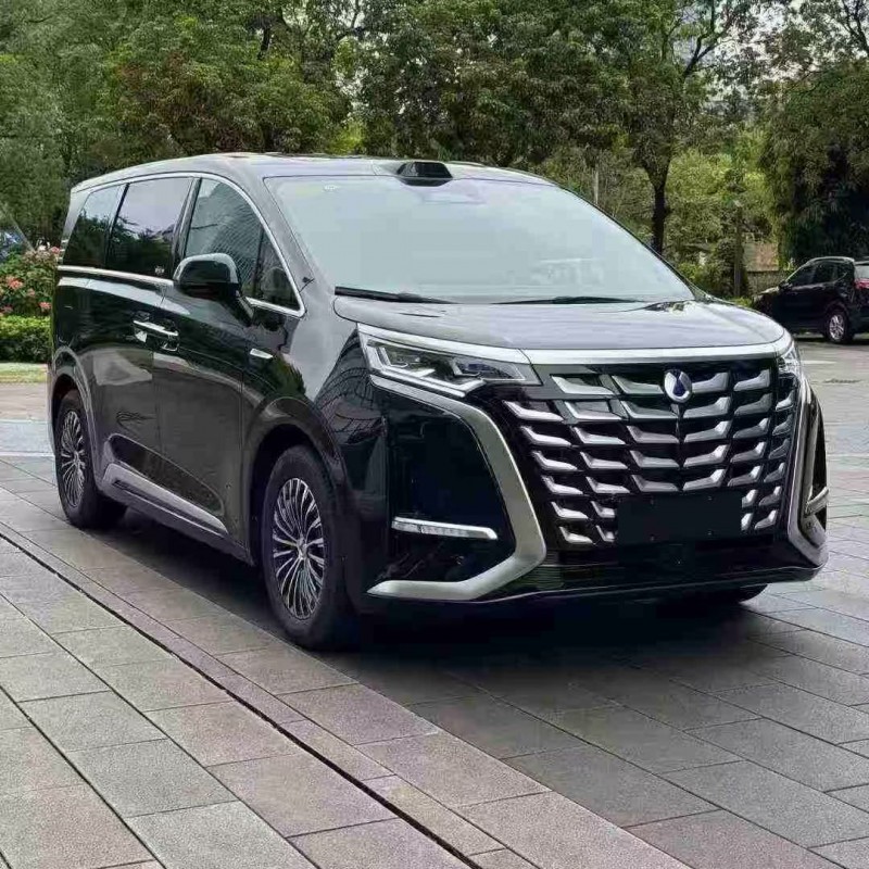 佛山25年腾势D92