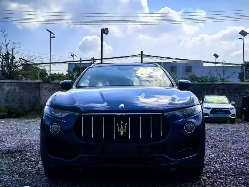 常德18年玛莎拉蒂Levante1