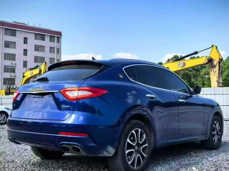 常德18年玛莎拉蒂Levante7