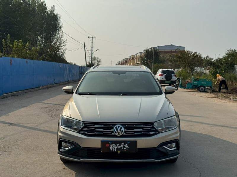 青岛17年大众蔚领1
