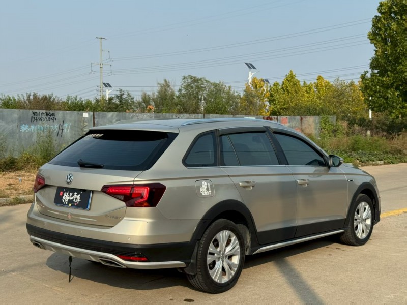 青岛17年大众蔚领8