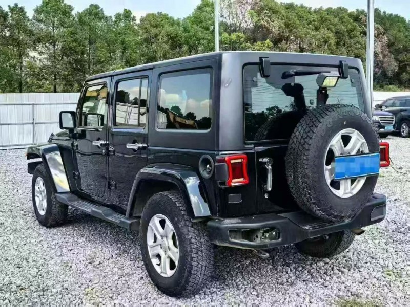 衡阳16年Jeep牧马人8