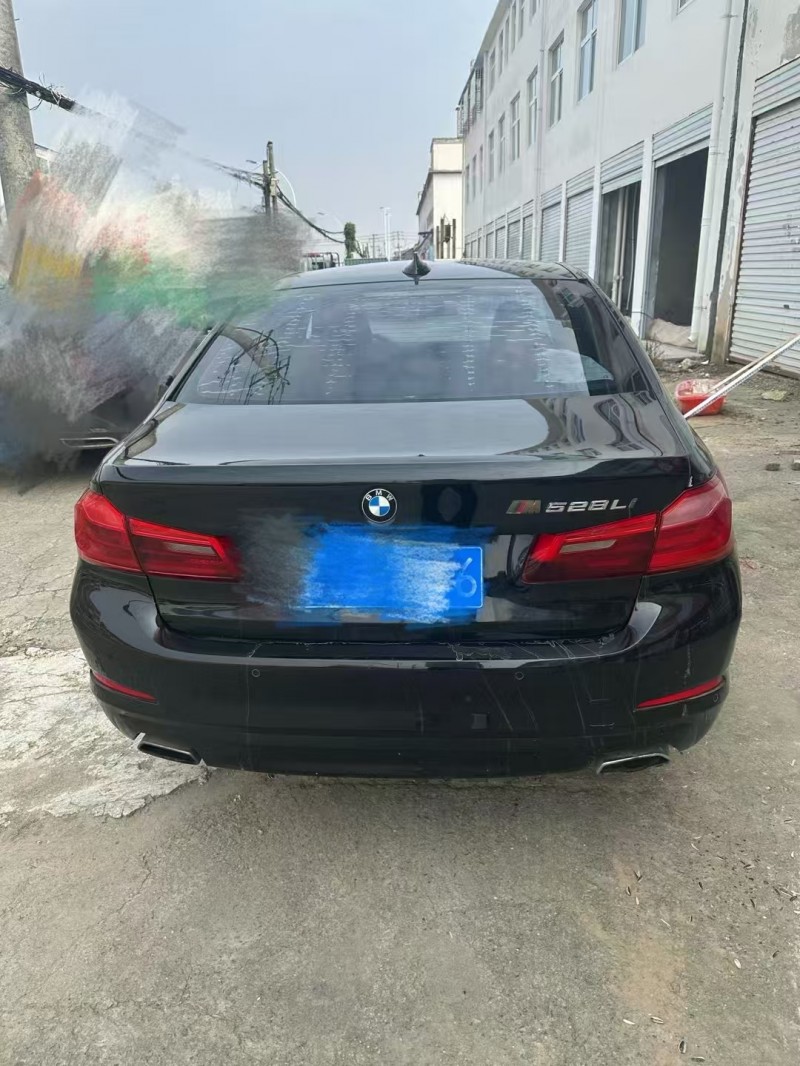 菏泽17年宝马5系8