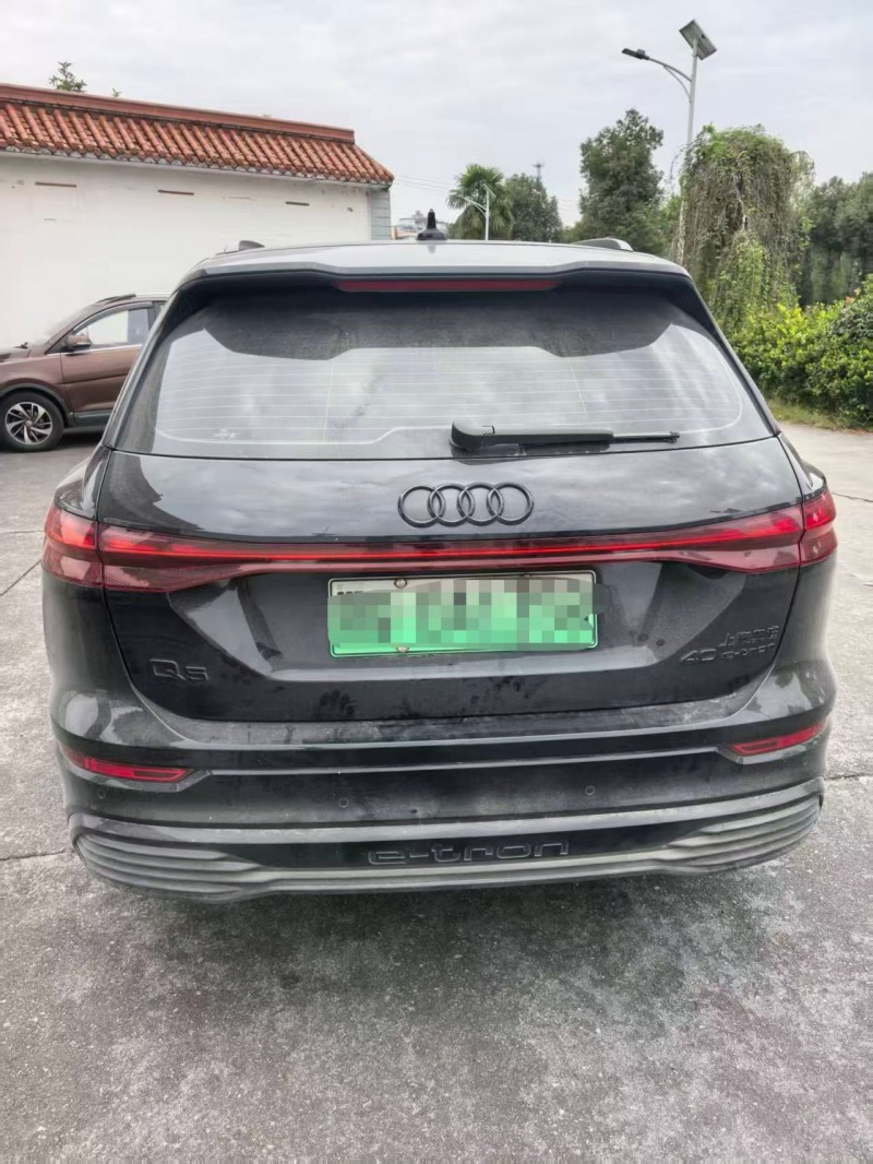 西安24年奥迪Q52