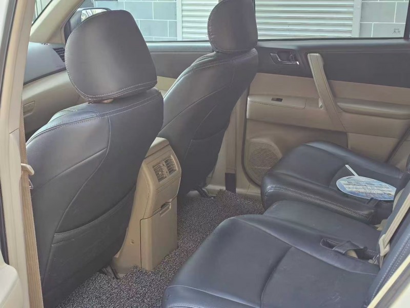 菏泽13年丰田汉兰达4