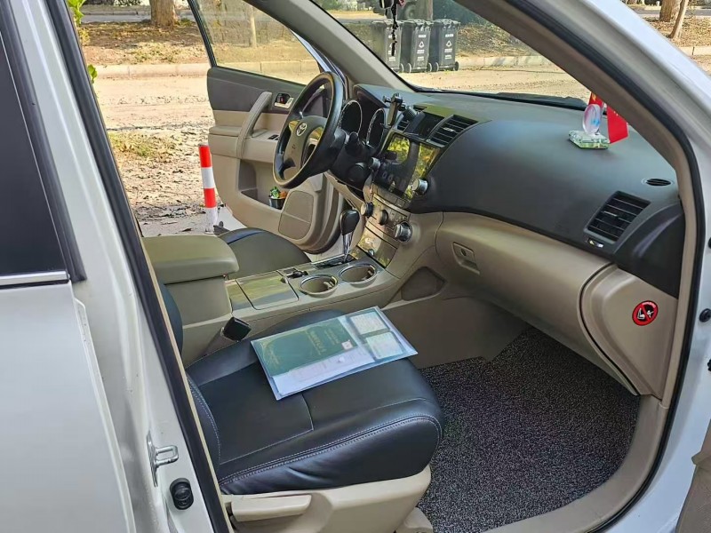 菏泽13年丰田汉兰达6