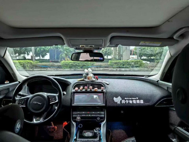 三明18年捷豹XEL6