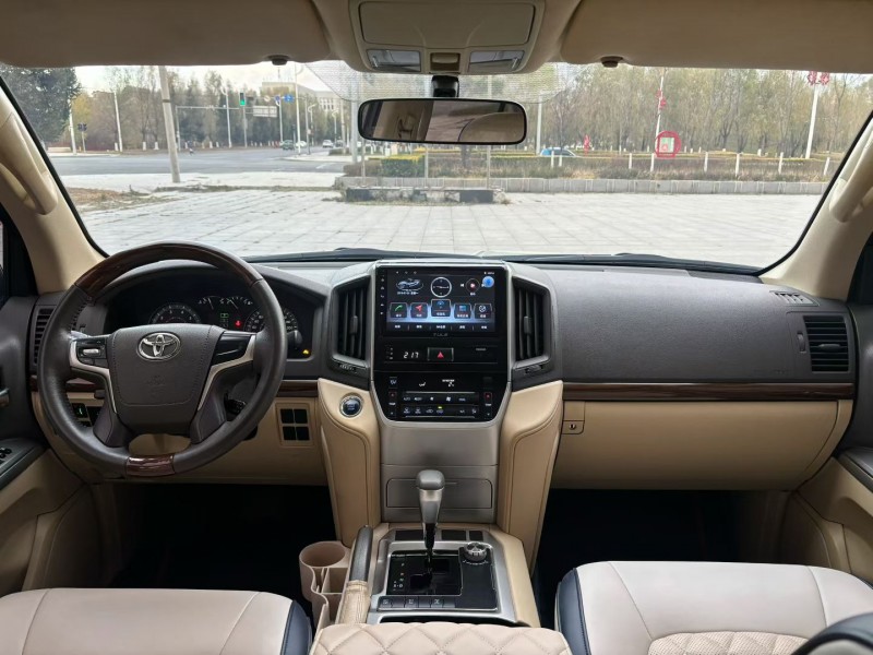 吉林17年丰田兰德酷路泽3