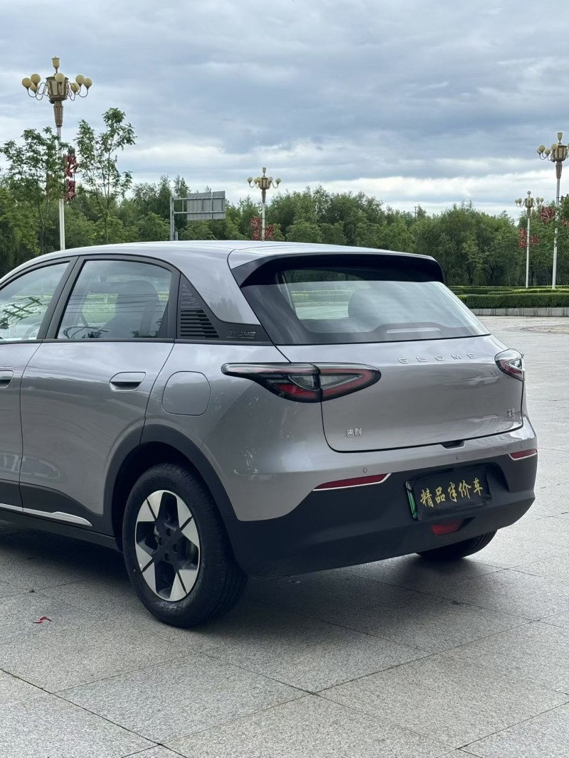 吉林25年吉利星越7