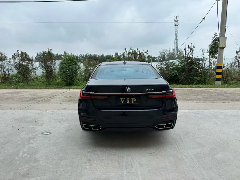 徐州17年宝马7系9