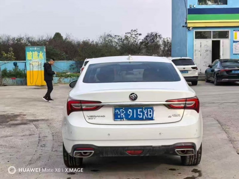 菏泽22年别克威朗9