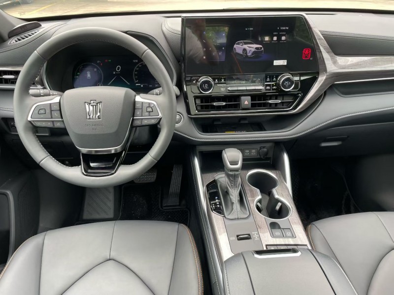 中山25年丰田皇冠7