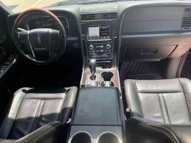 菏泽17年林肯领航员4