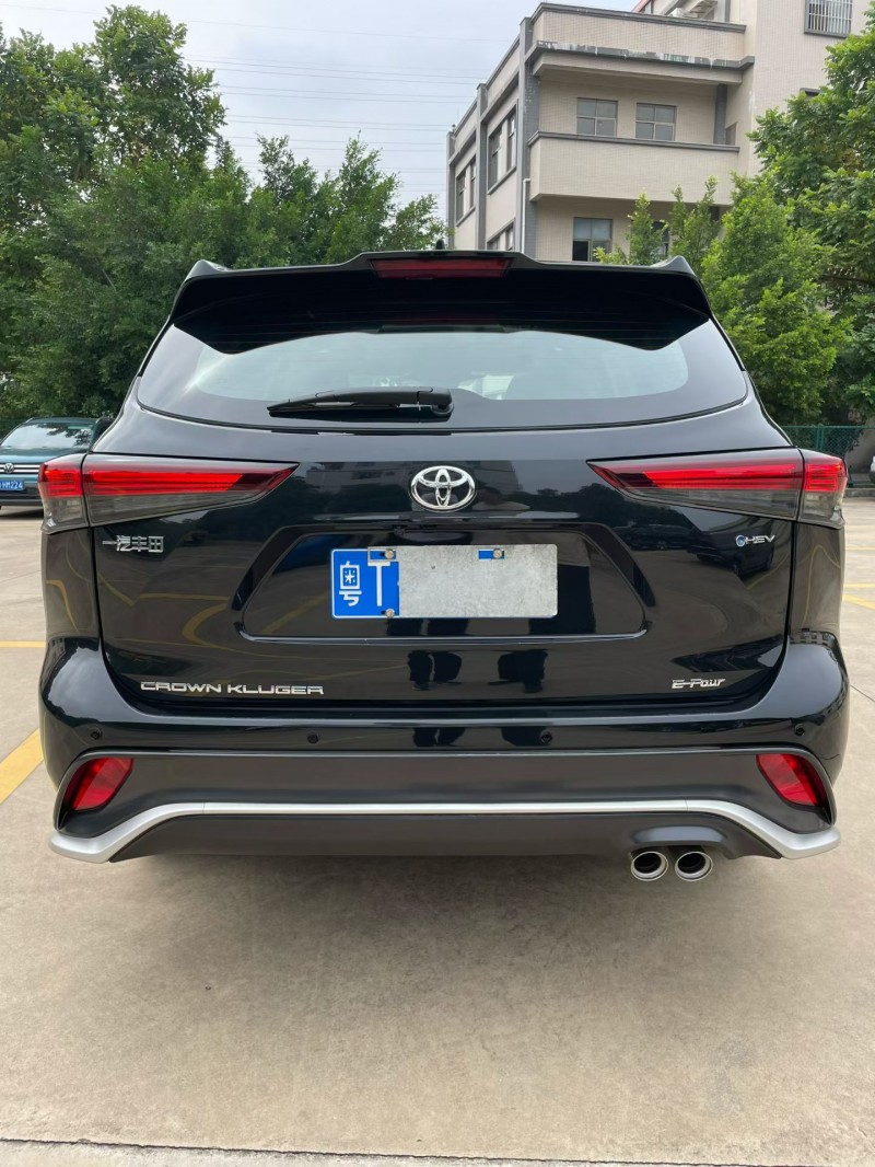 中山25年丰田皇冠9