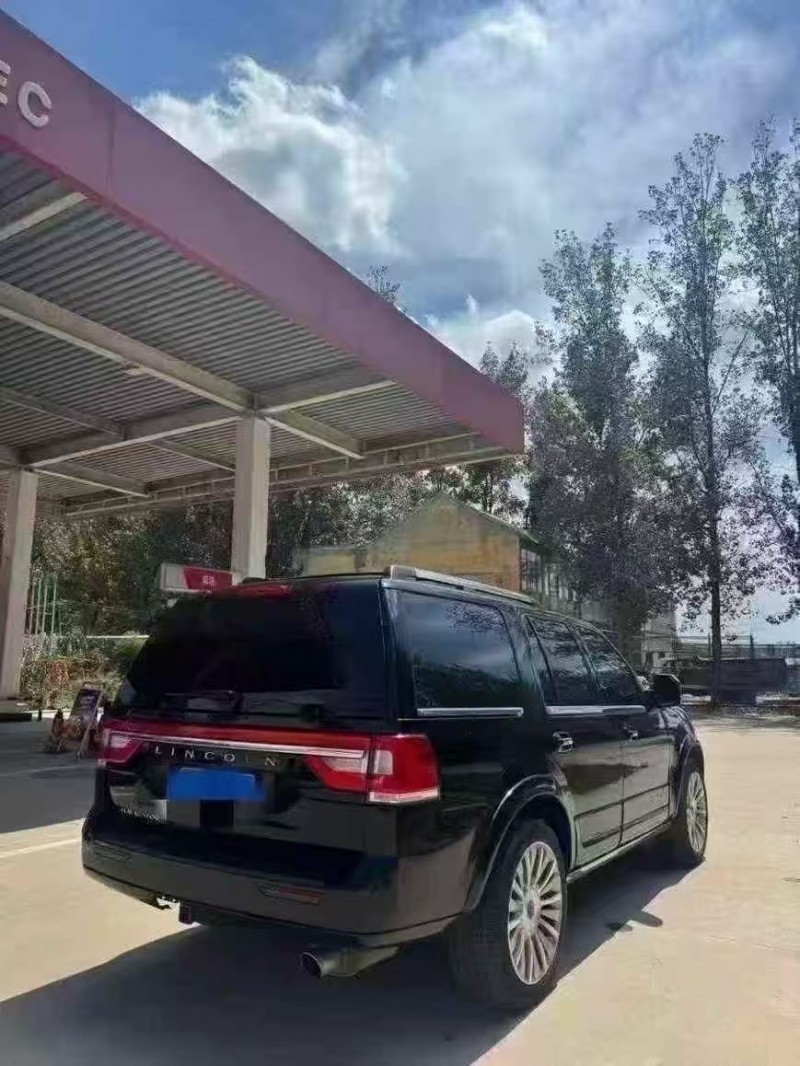 菏泽17年林肯领航员8