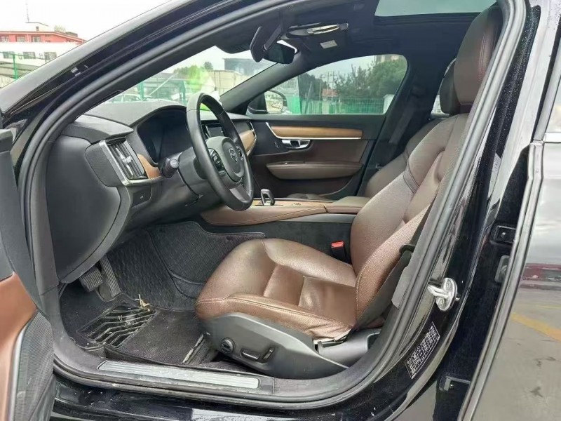 济宁22年沃尔沃S904