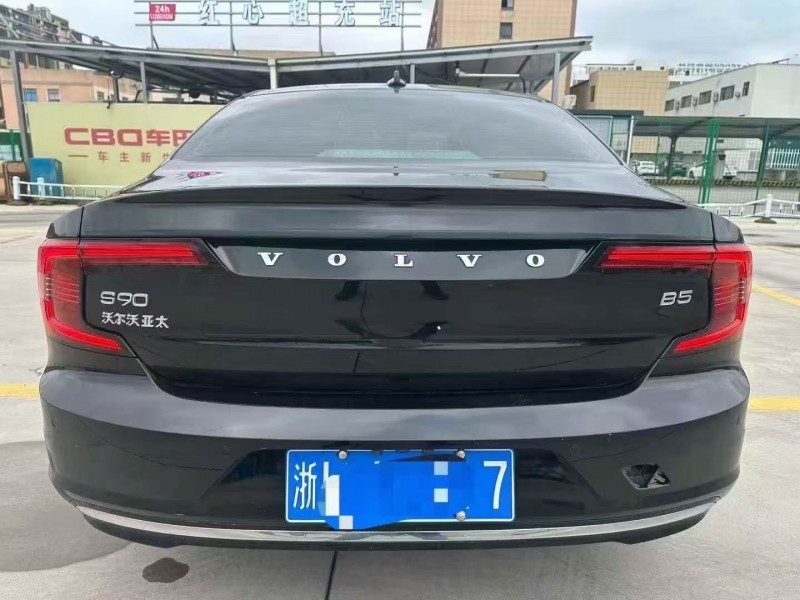 济宁22年沃尔沃S909