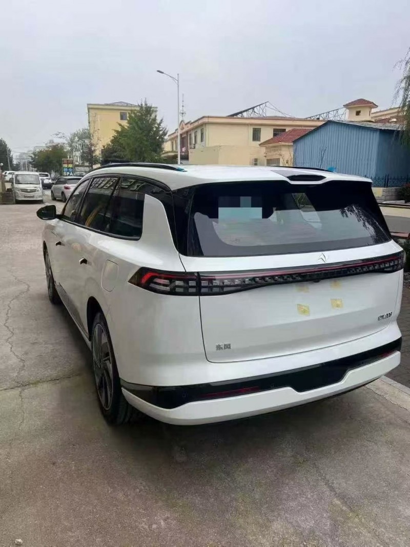 泰安25年东风奕派9