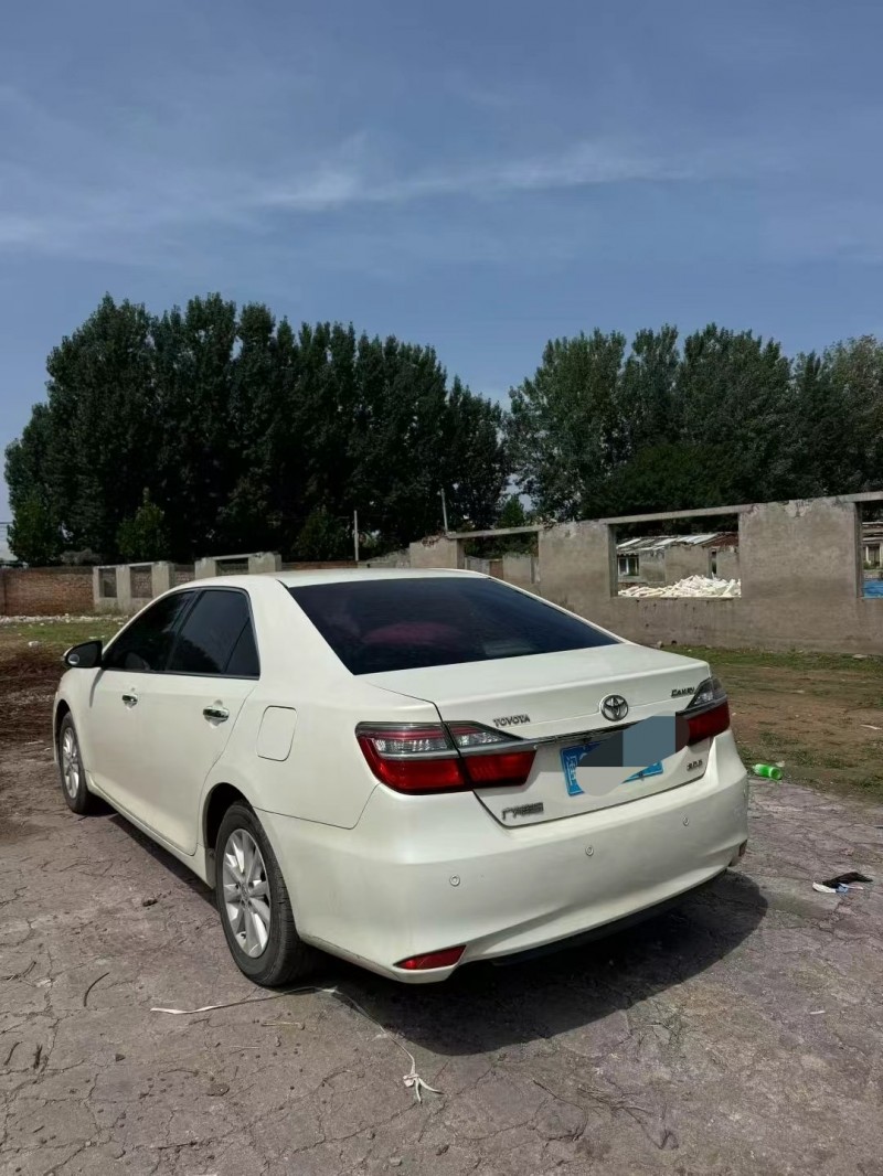 鹤壁17年丰田凯美瑞7