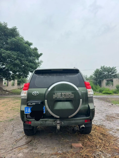 鹤壁13年丰田普拉多6