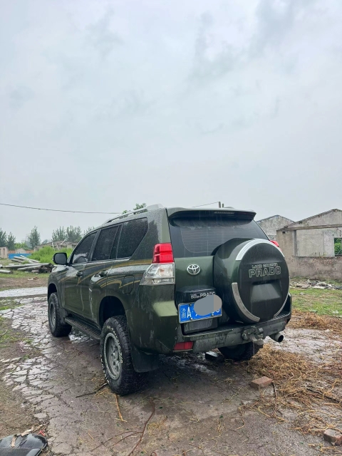 鹤壁13年丰田普拉多9