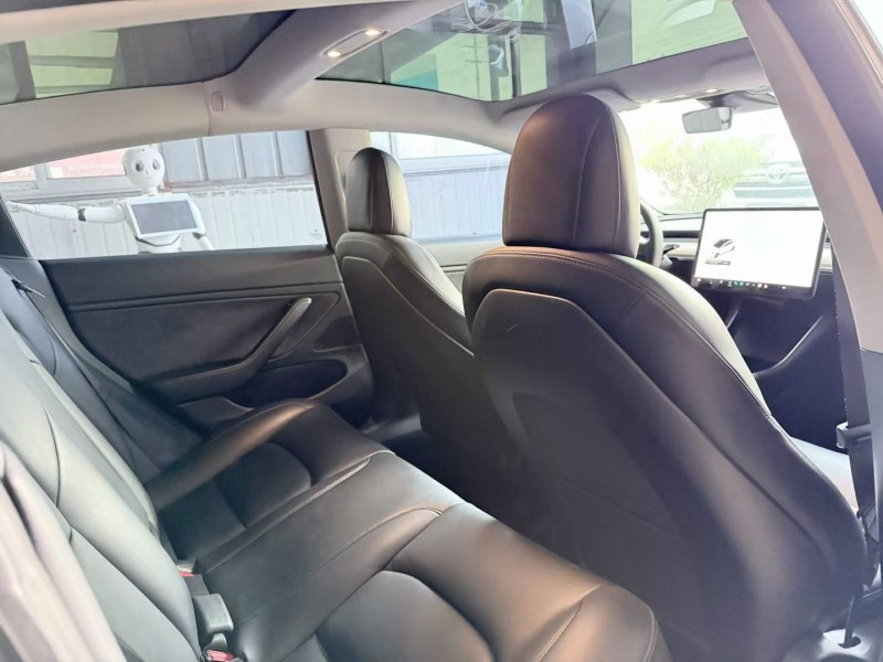 临沂19年特斯拉MODEL 36