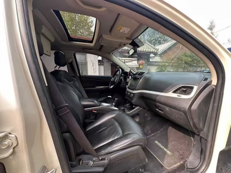 东营15年道奇酷威4