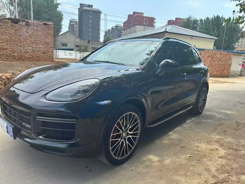 洛阳14年保时捷卡宴2