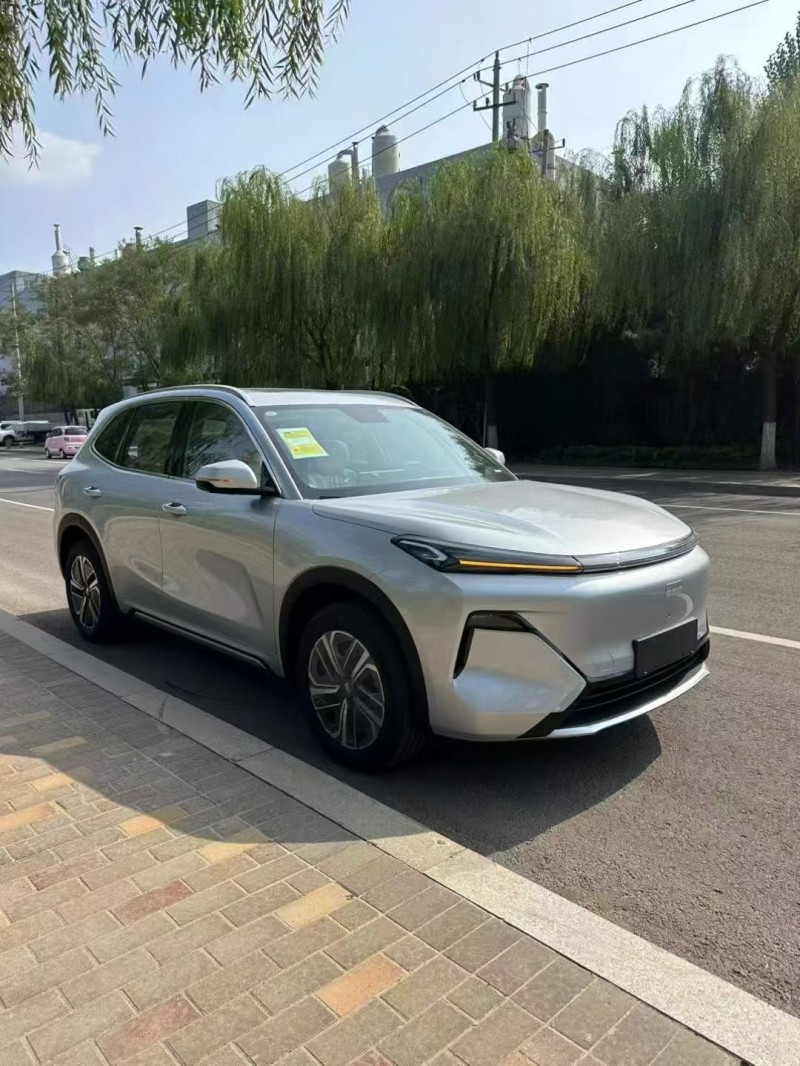 潍坊25年吉利银河2