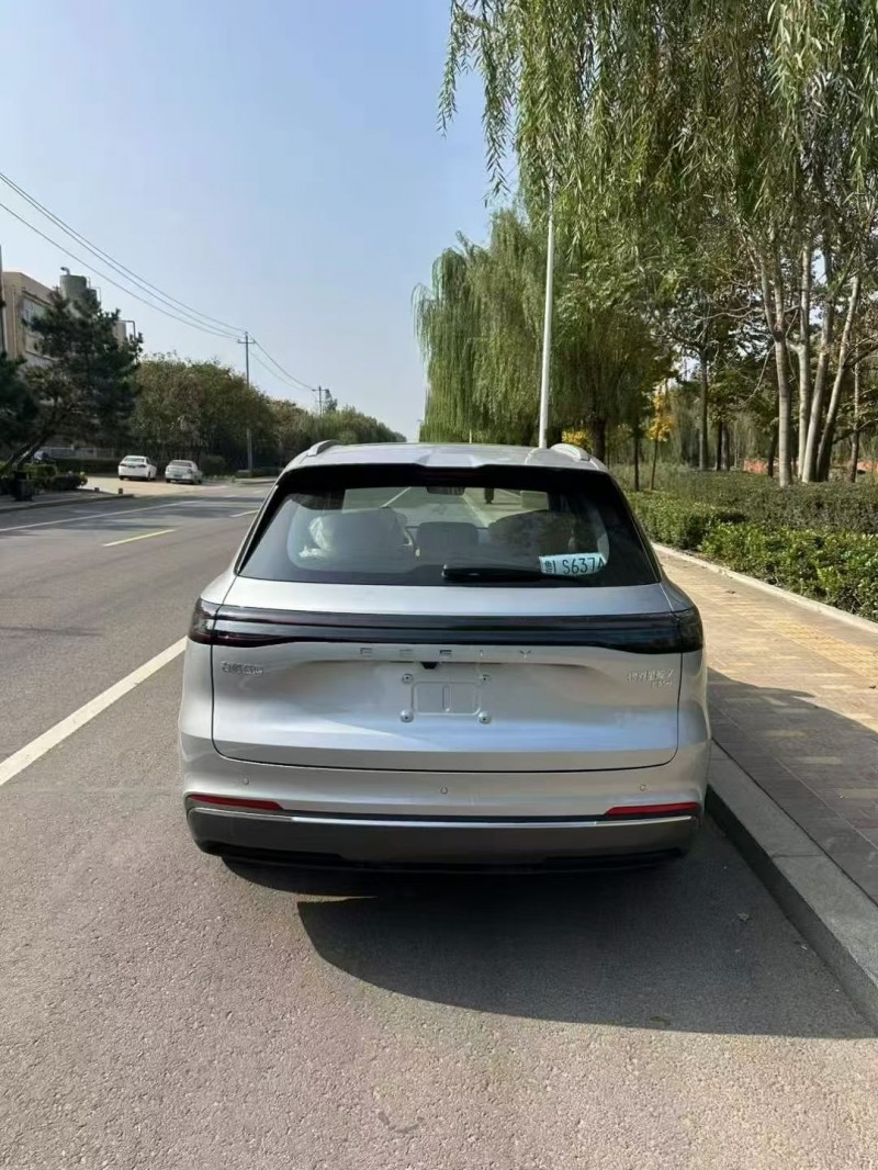 潍坊25年吉利银河9