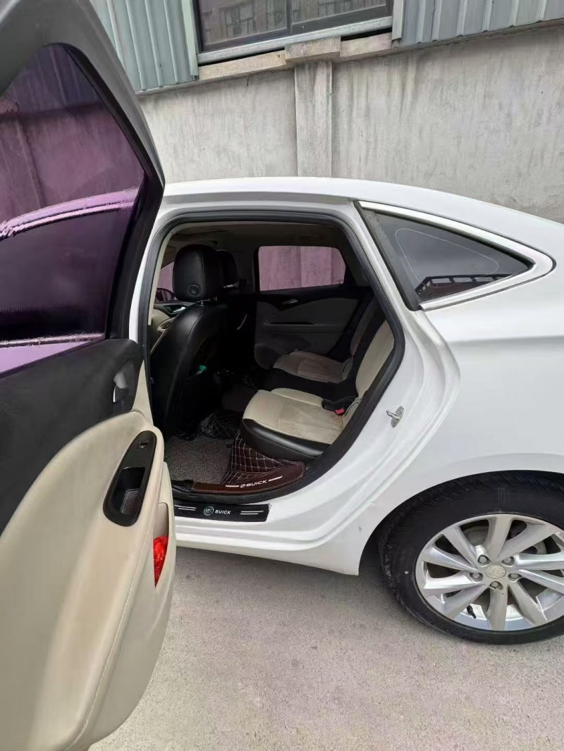 金华18年别克威朗6