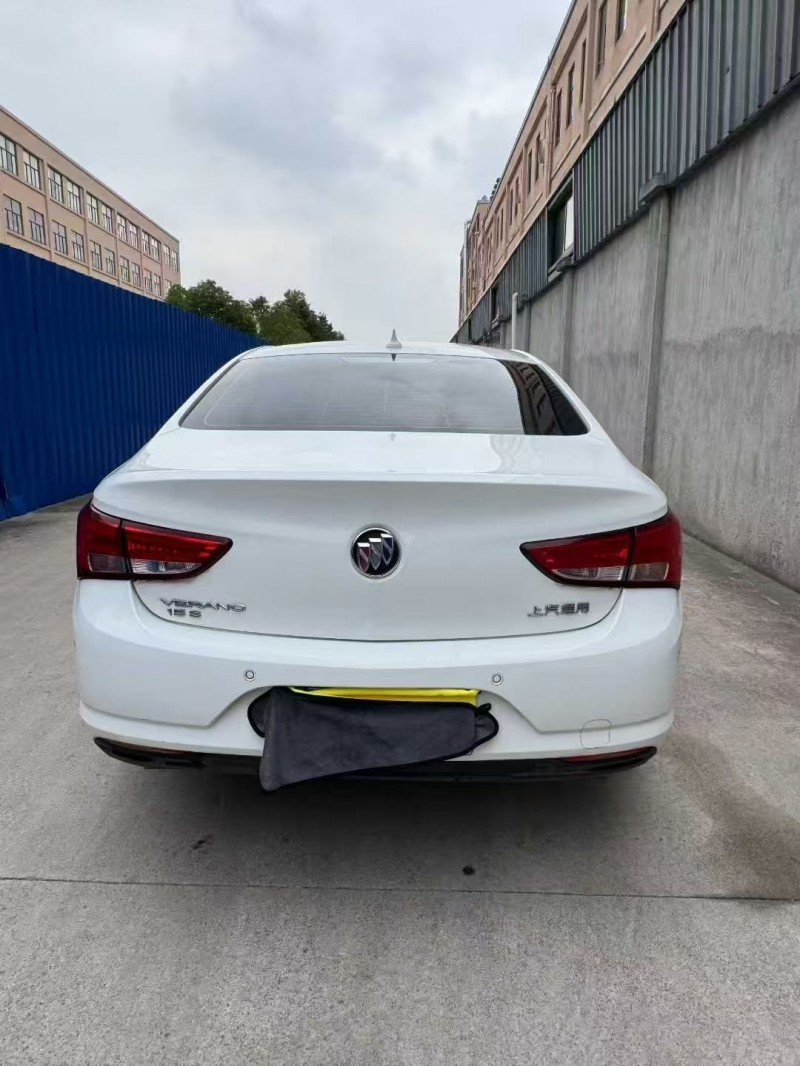 金华18年别克威朗7